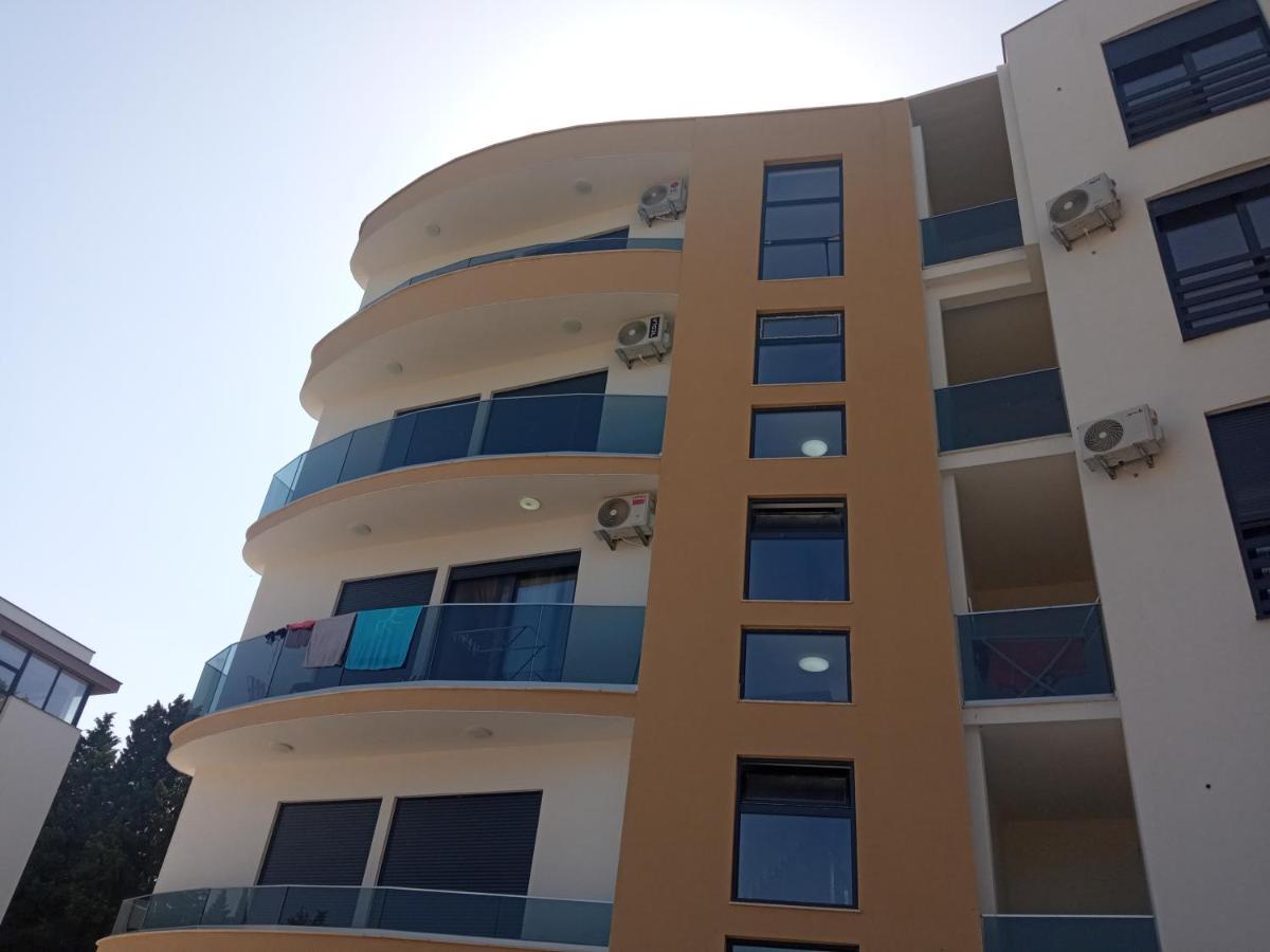Apartman Ami Ulcinj Buitenkant foto